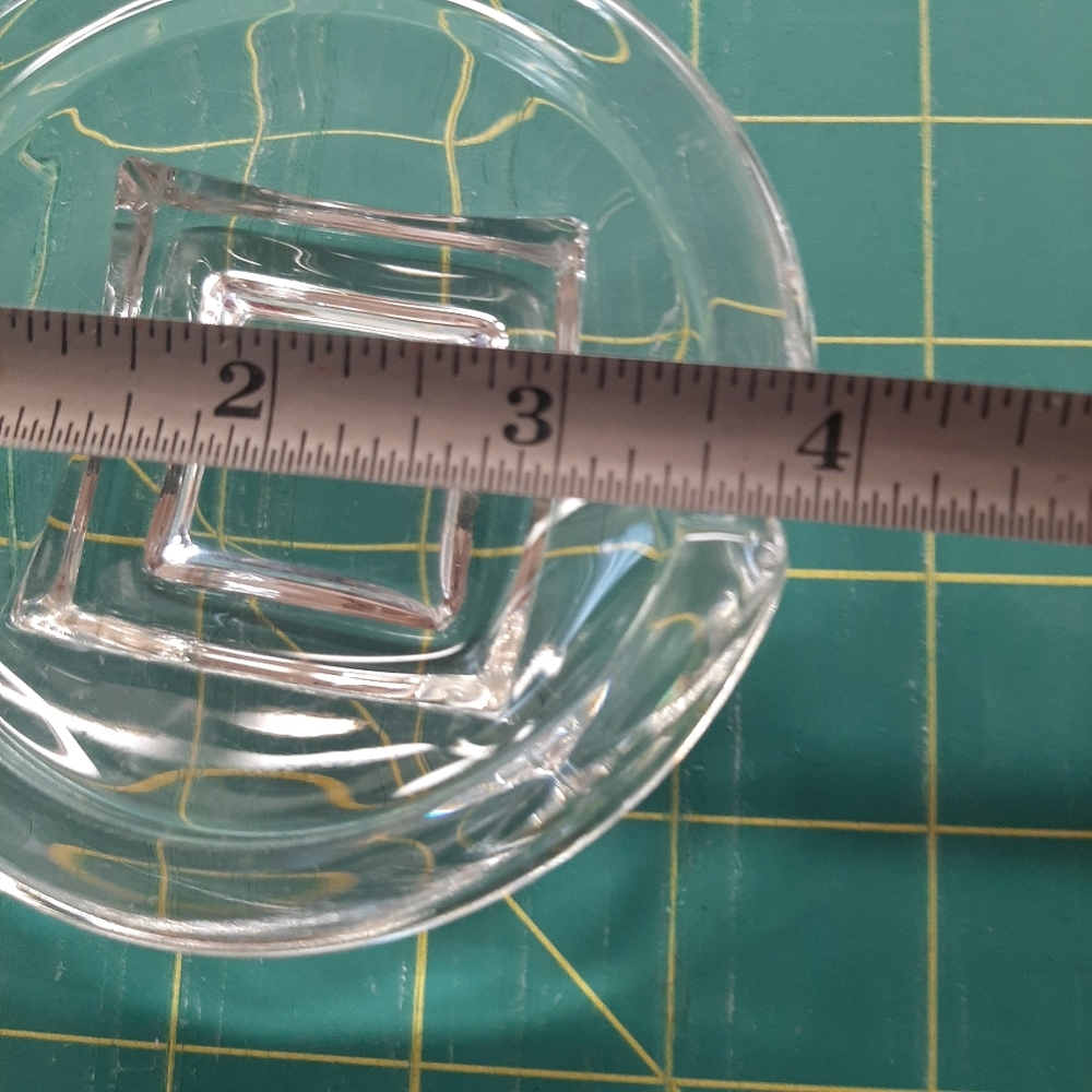 SET OF 3 GLASS ASHTRAYS - Picture 9 of 9